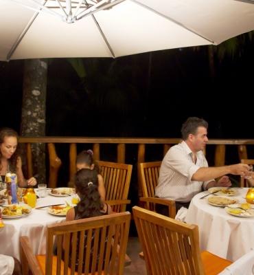 The Palm Seychelles – Nourriture et boisson