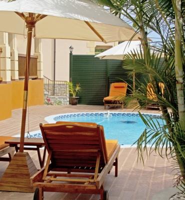 The Palm Seychelles – Piscine