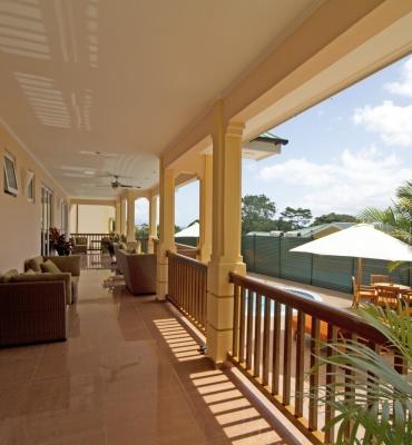 The Palm Seychelles – Piscine