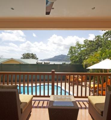 The Palm Seychelles – Piscine