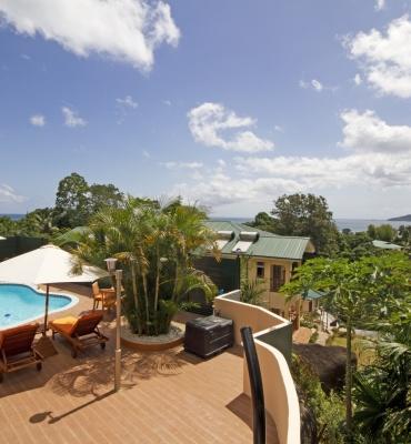 The Palm Seychelles – Piscine