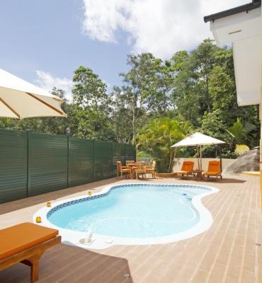 The Palm Seychelles – Piscine