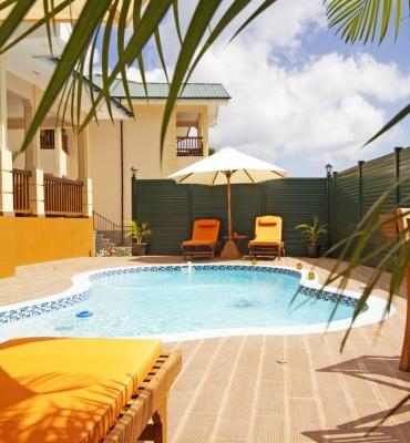 The Palm Seychelles – Piscine