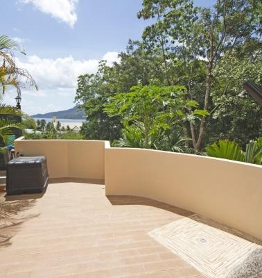 The Palm Seychelles – Piscine